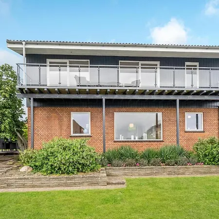 Awesome In With House Sea View *