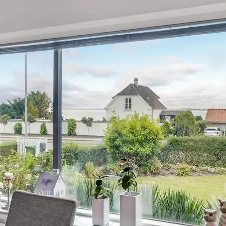 Dom wakacyjny Stunning In With Sauna *