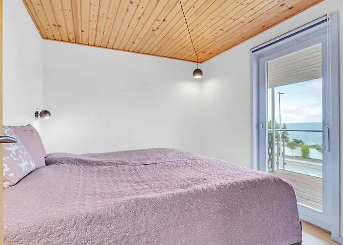 Semesterbostad Stunning In With Sauna